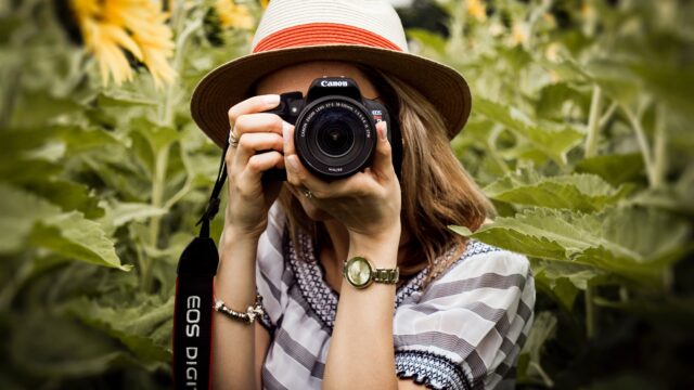 A mother with a photography camera